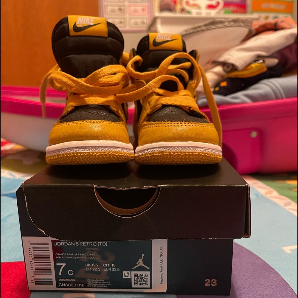 Jordan 1 yellow and black